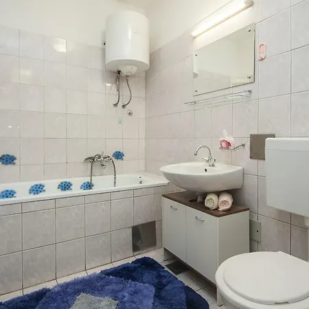 Apartment Bacelic *